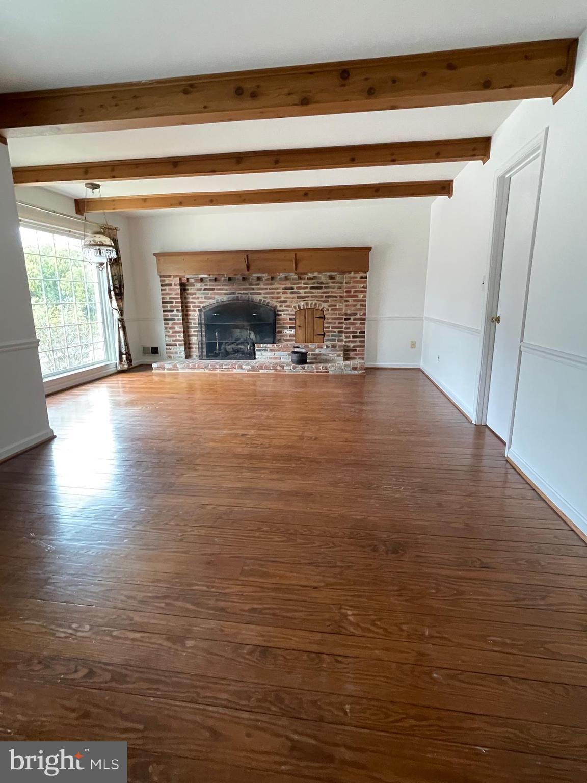 11713 Farmland Dr