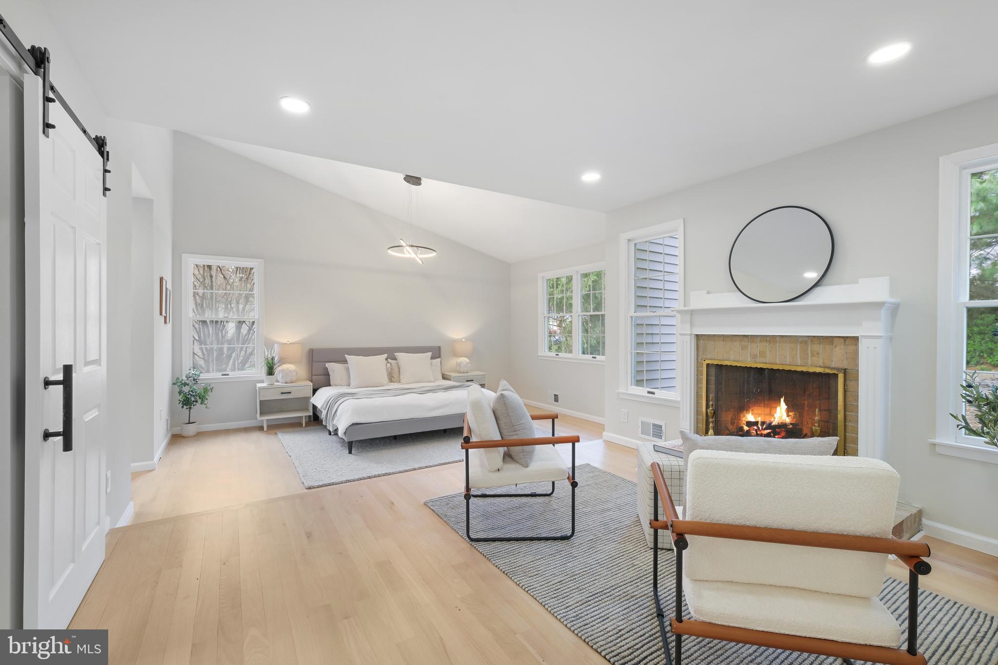 5713 Magic Mountain