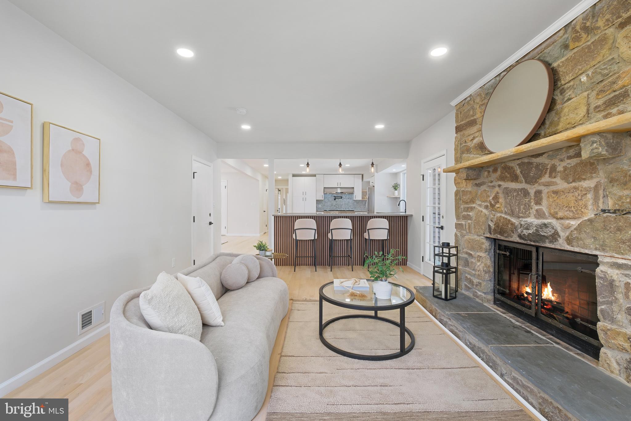 5713 Magic Mountain