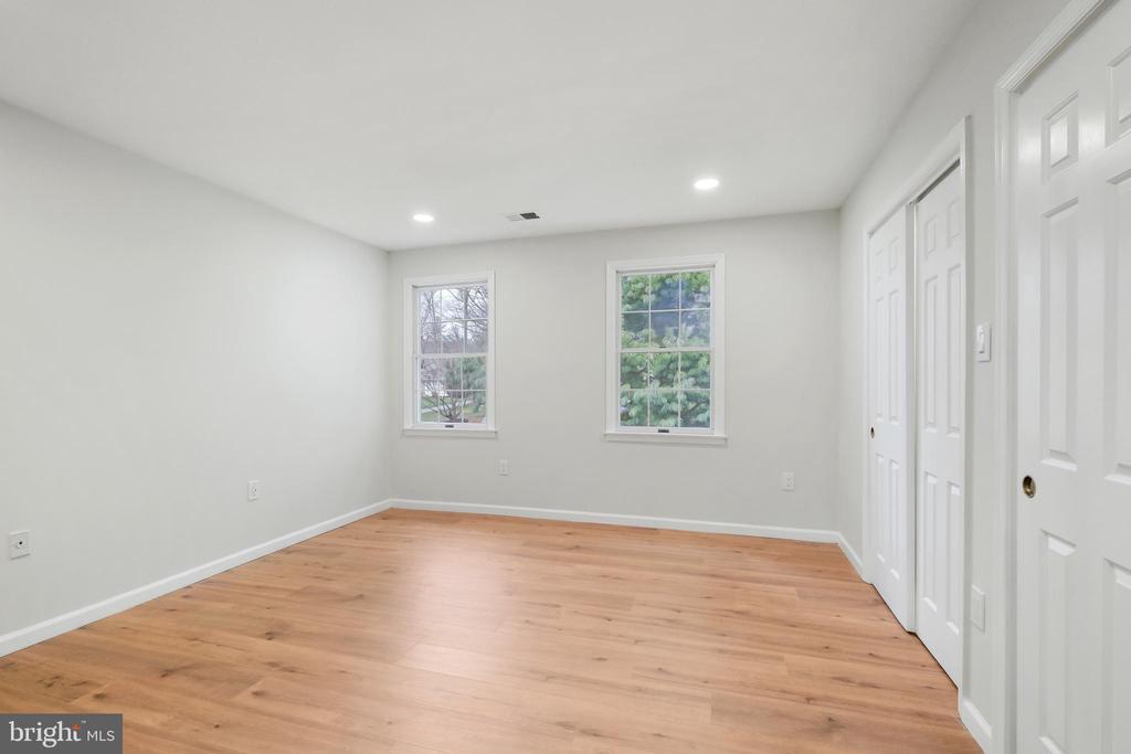 5713 Magic Mountain