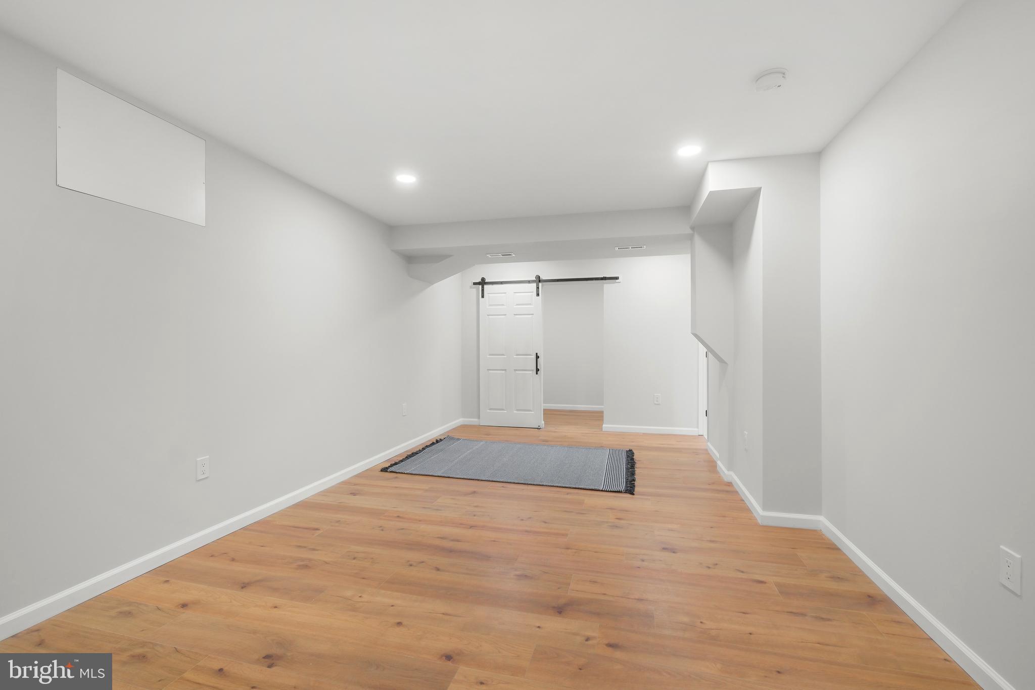 5713 Magic Mountain