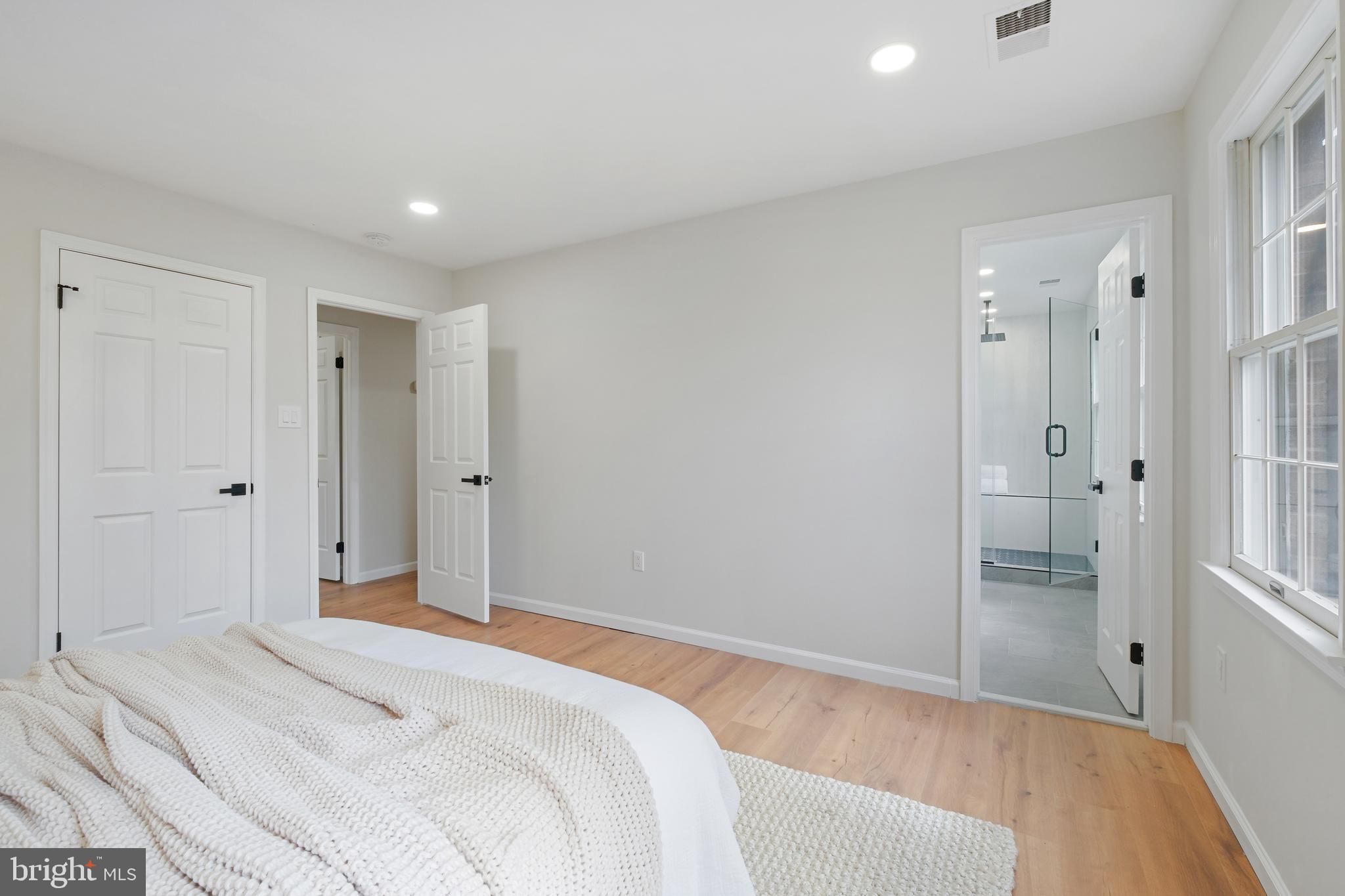 5713 Magic Mountain