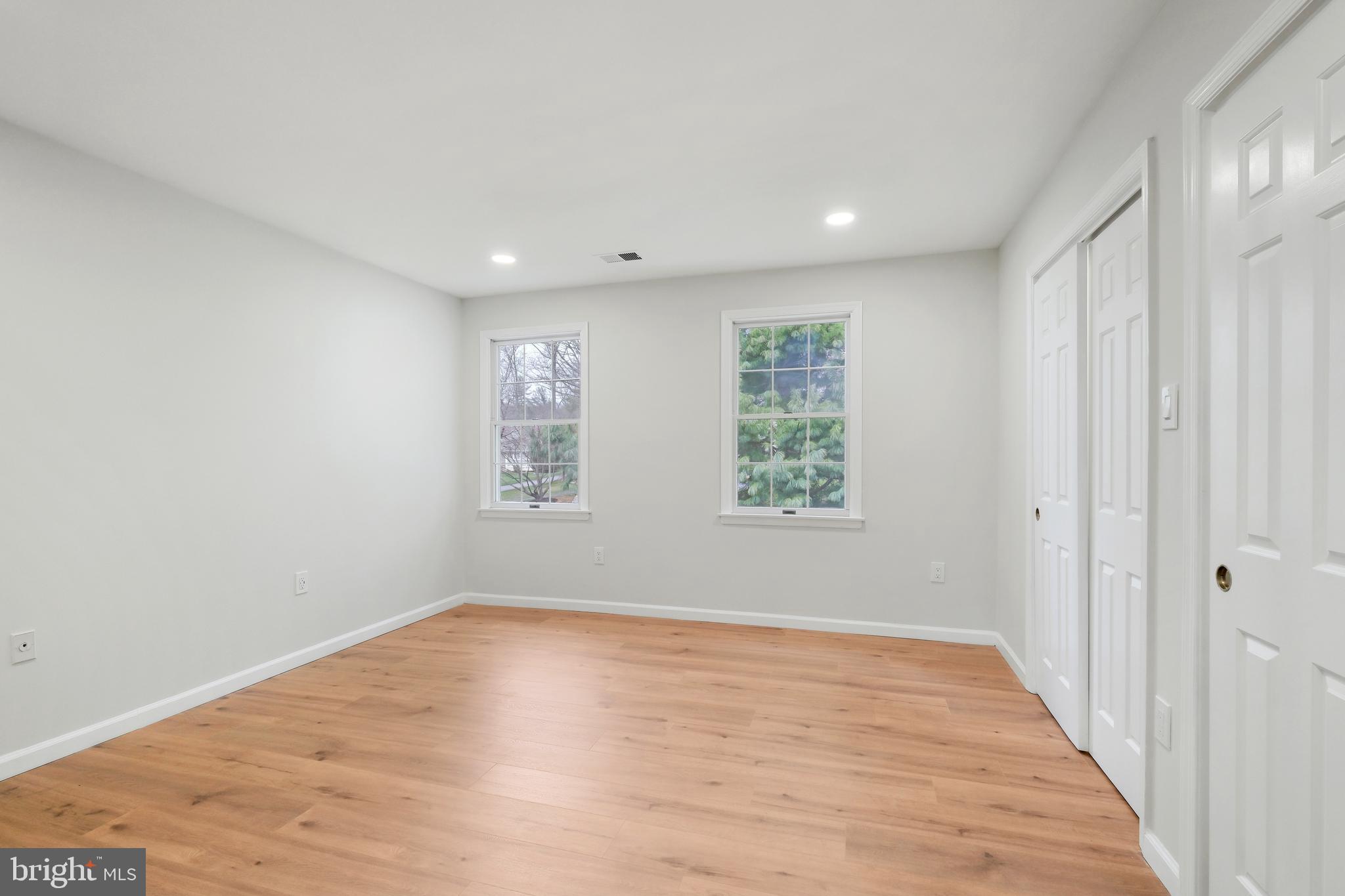 5713 Magic Mountain