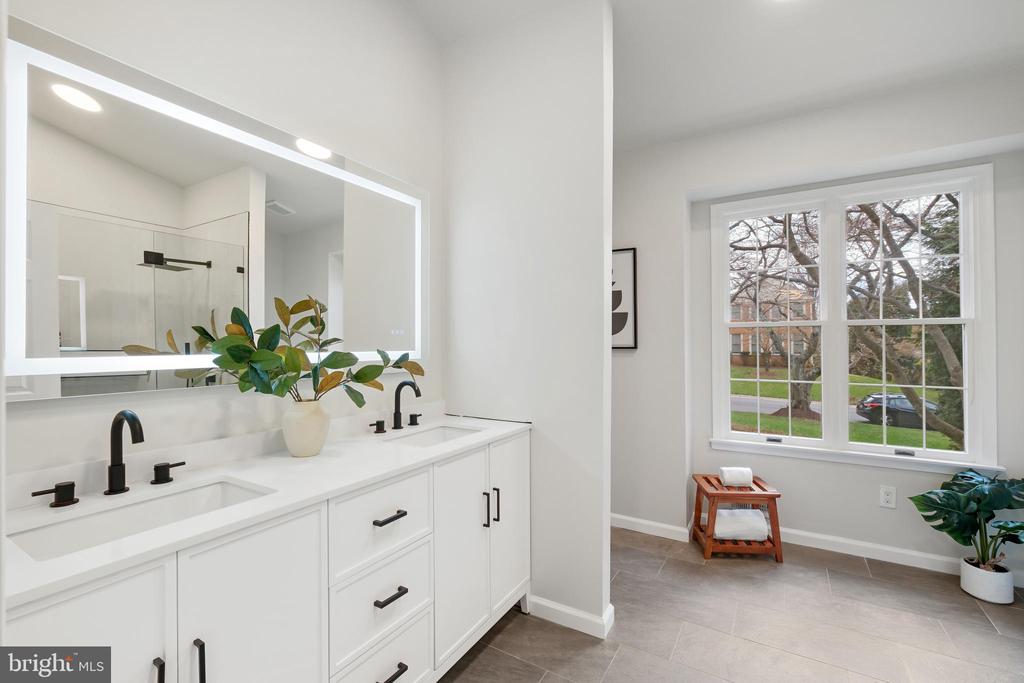 5713 Magic Mountain