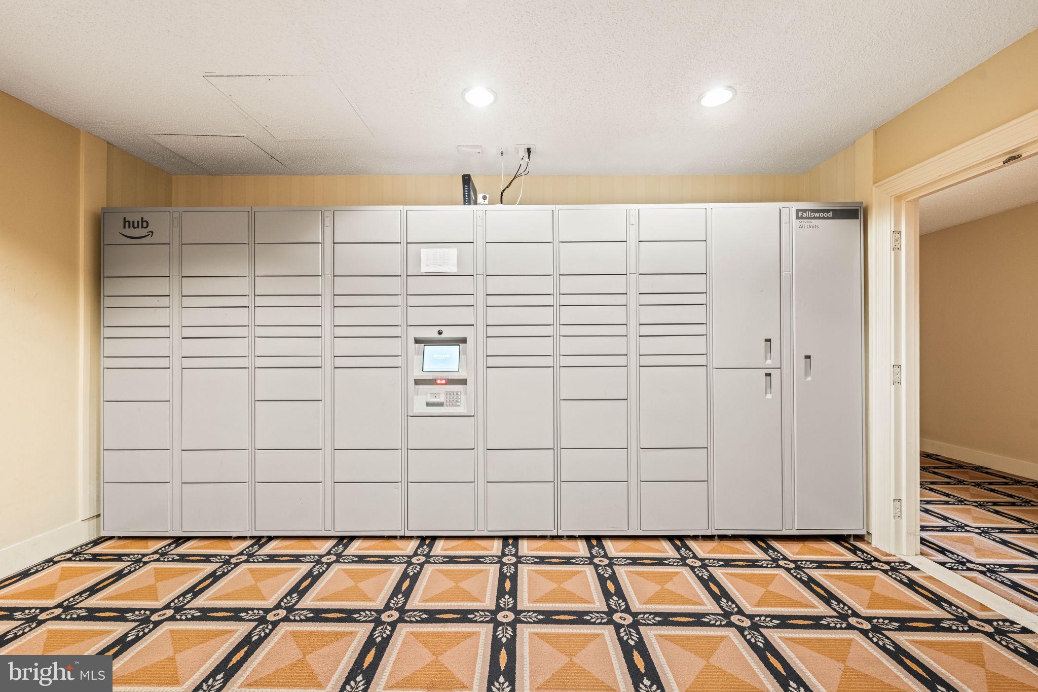 5802 NICHOLSON LANE 2-502