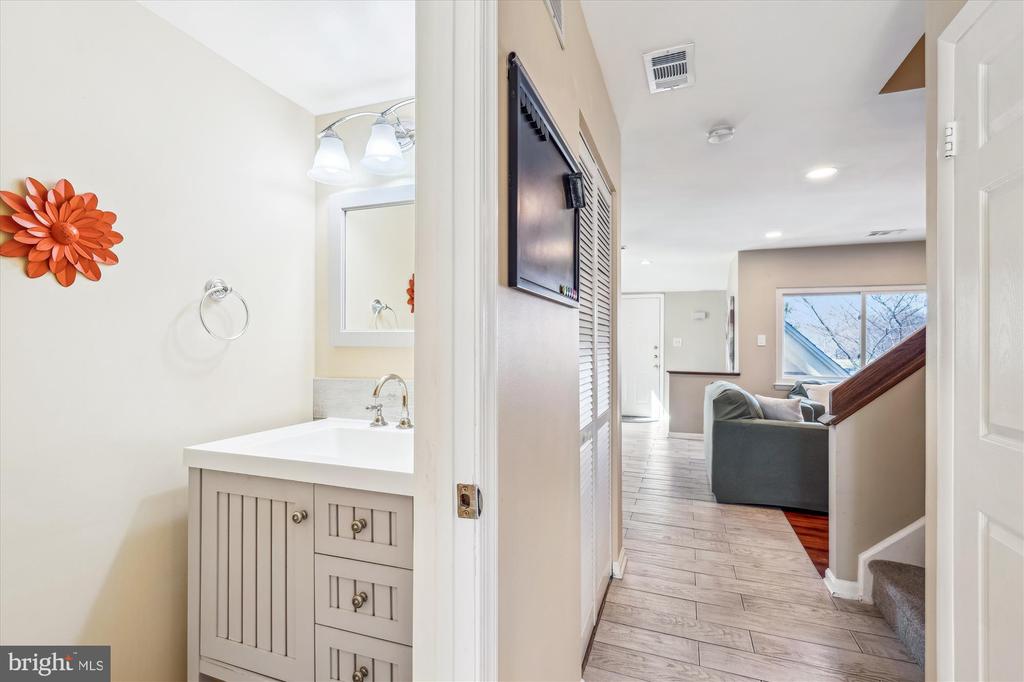 18335 LEMAN LAKE DRIVE 808B