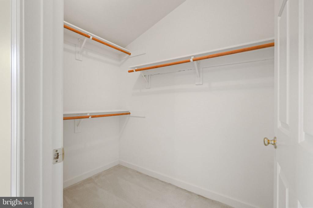 7500 Redland Park Pl