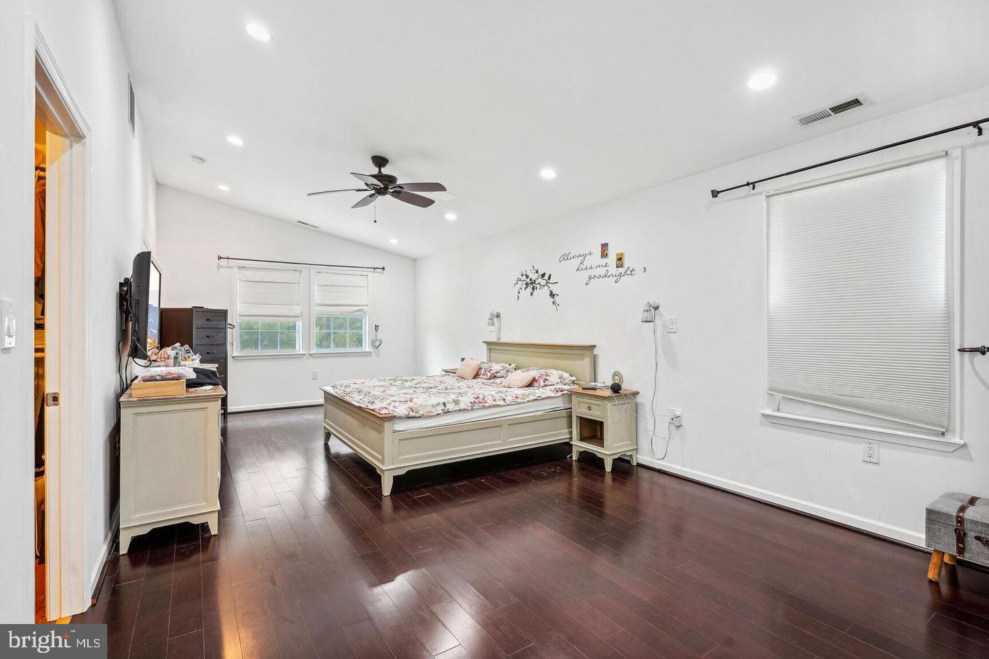 195 HARDY PL