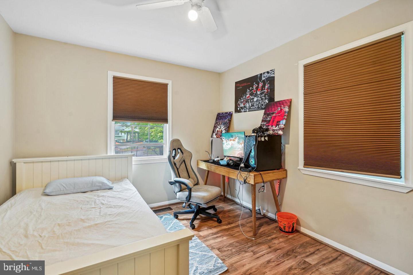 195 HARDY PL