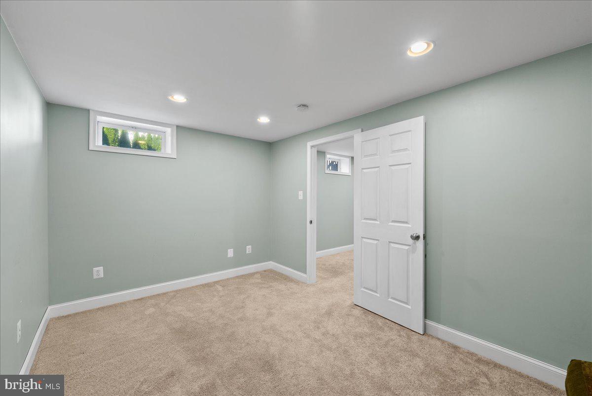 23217 LINDEN VALE DRIVE