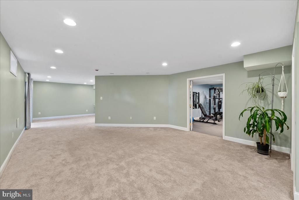23217 LINDEN VALE DRIVE