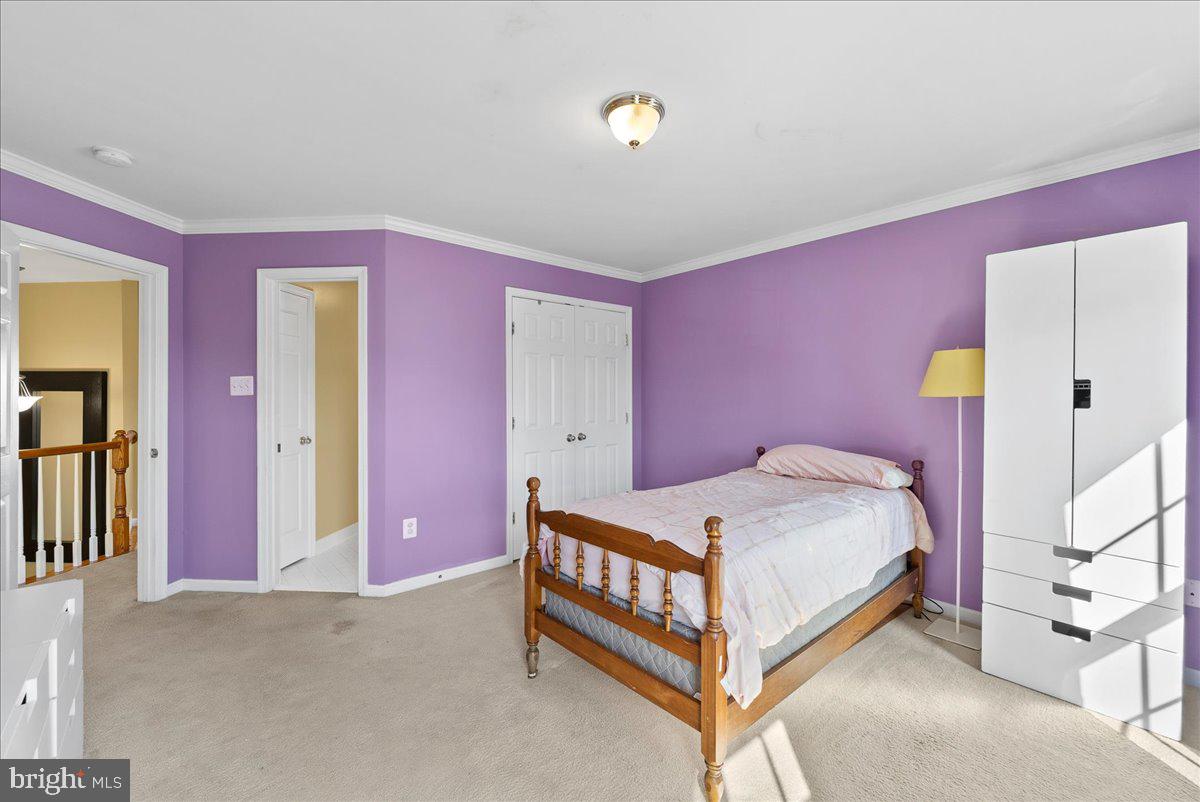 23217 LINDEN VALE DRIVE