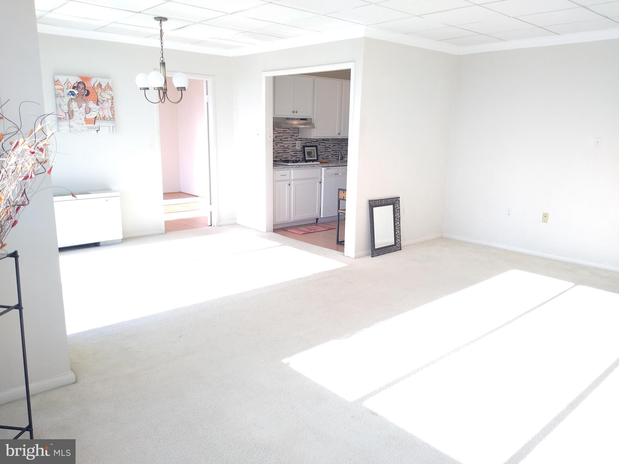 10401 GROSVENOR #1018