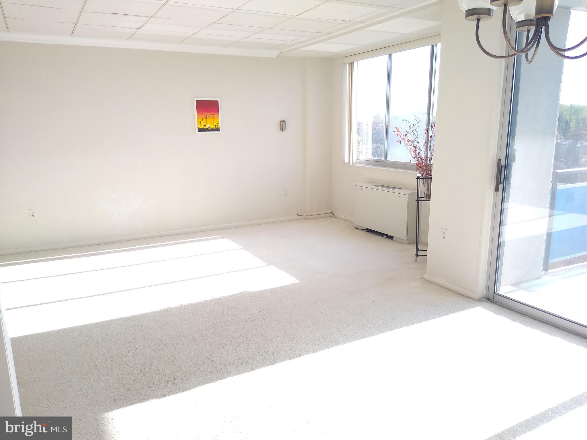 10401 GROSVENOR #1018