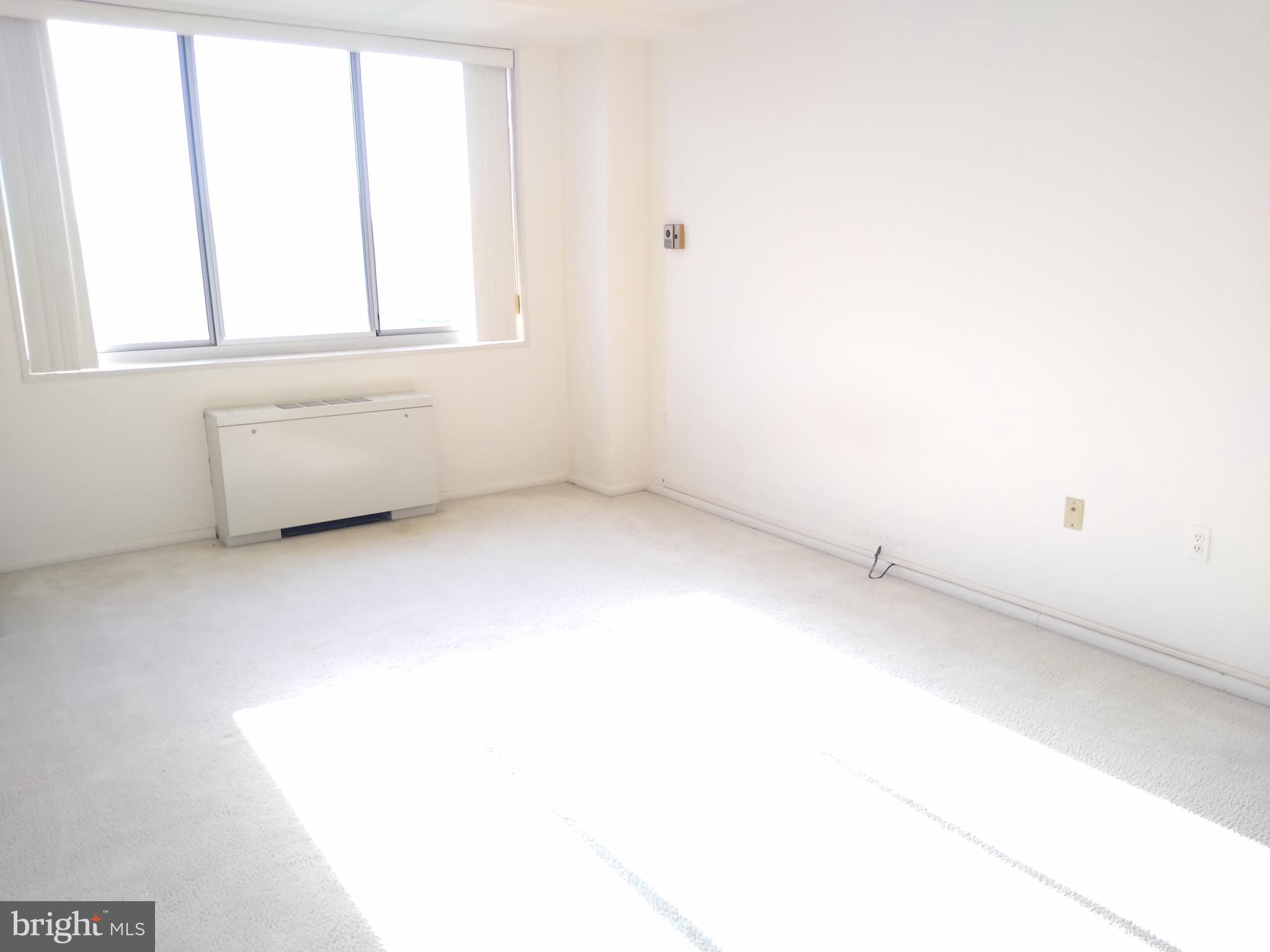 10401 GROSVENOR #1018