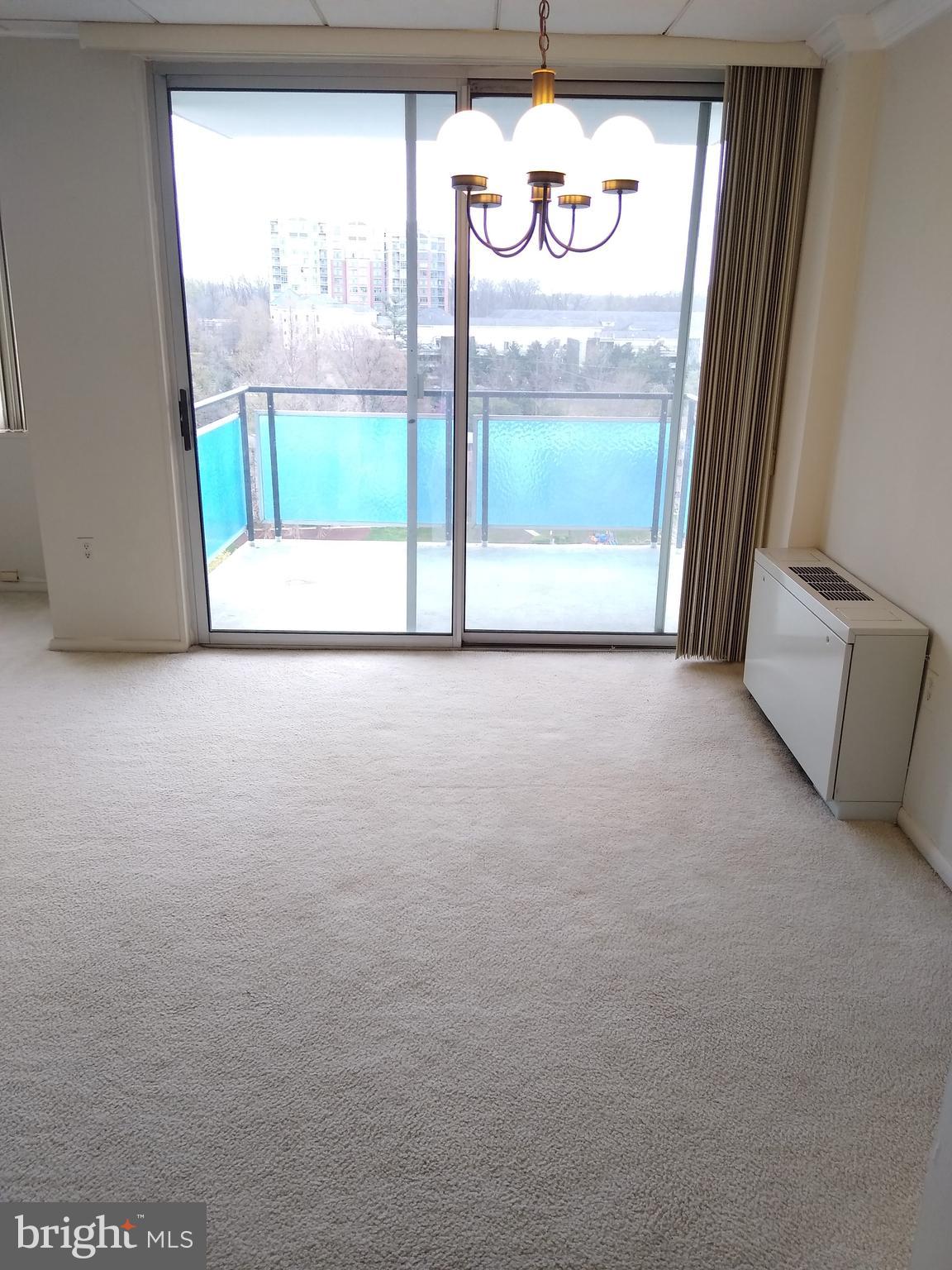 10401 GROSVENOR #1018