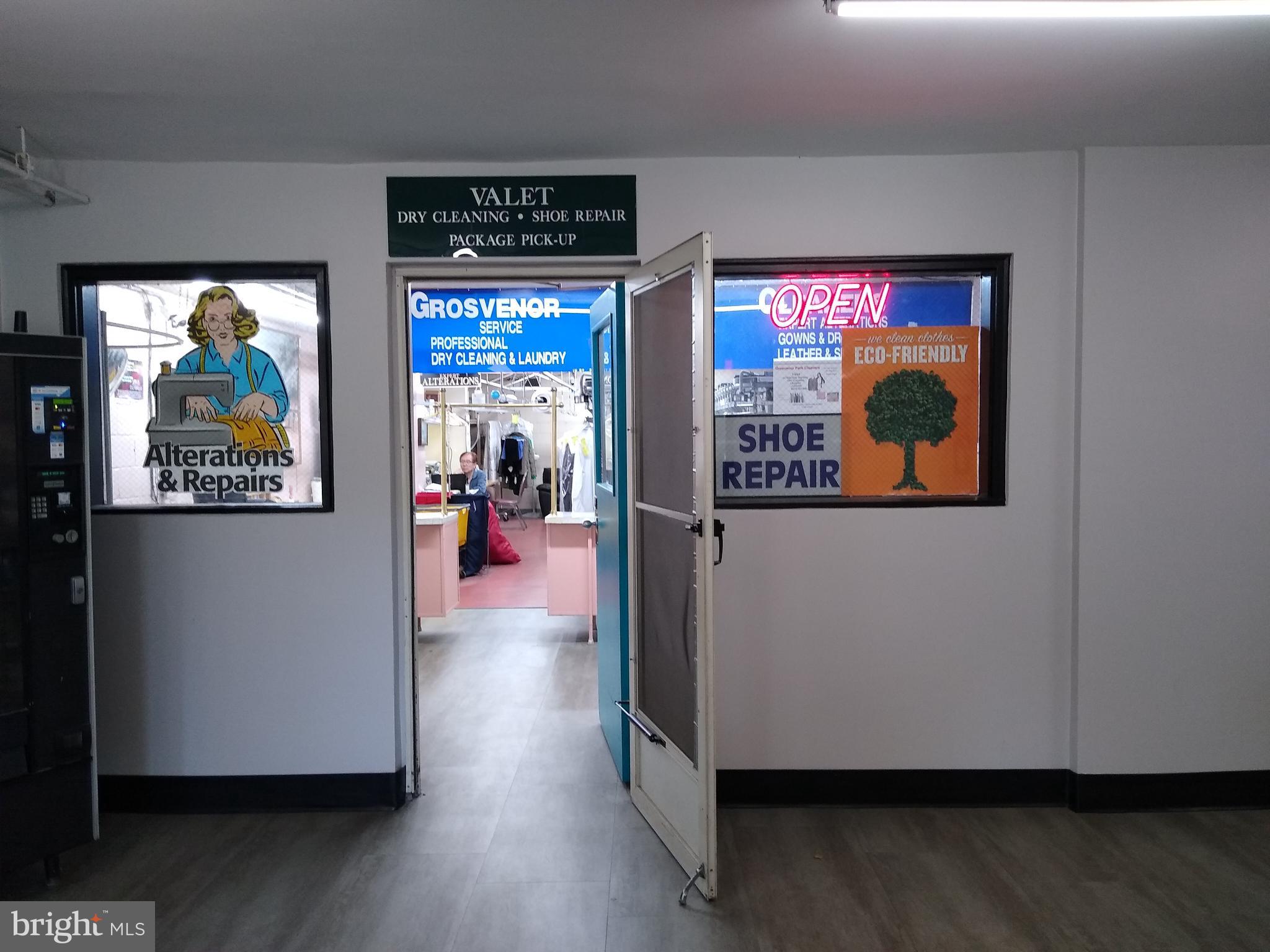 10401 GROSVENOR #1018