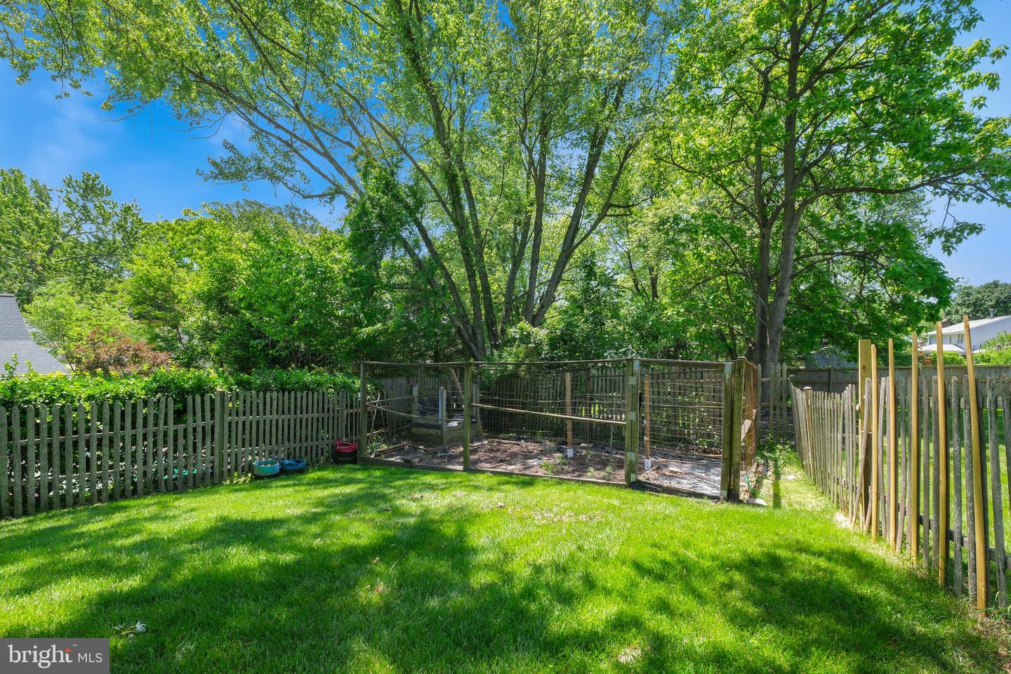 13716 Lockdale Rd