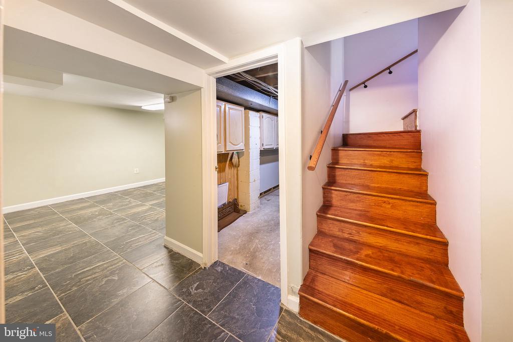 3321 CLAY STREET
