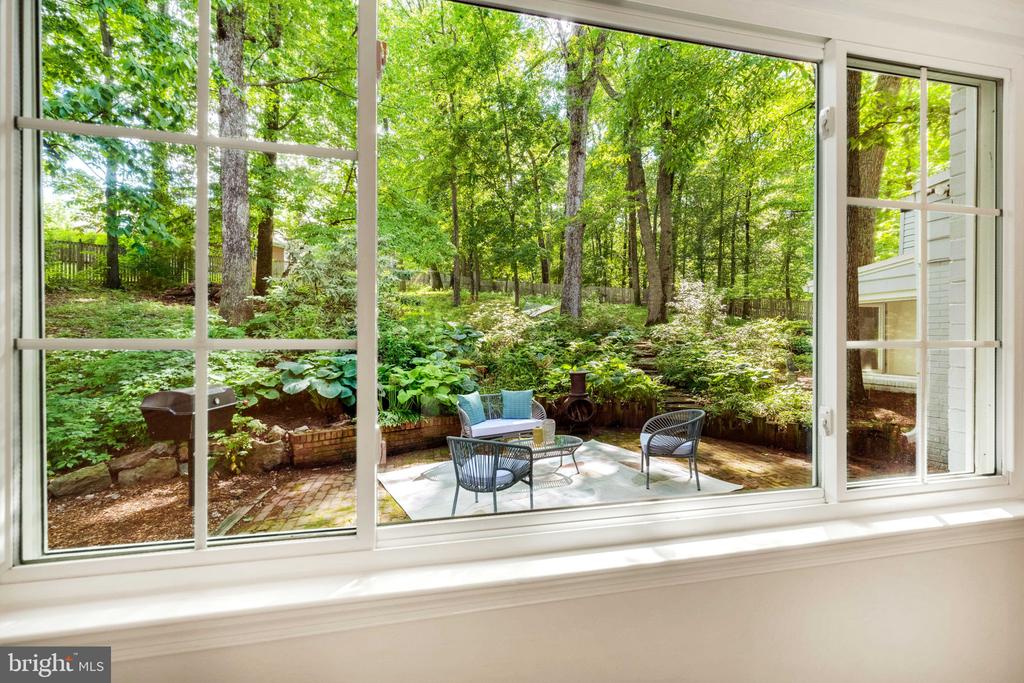 7 Whippoorwill Ct