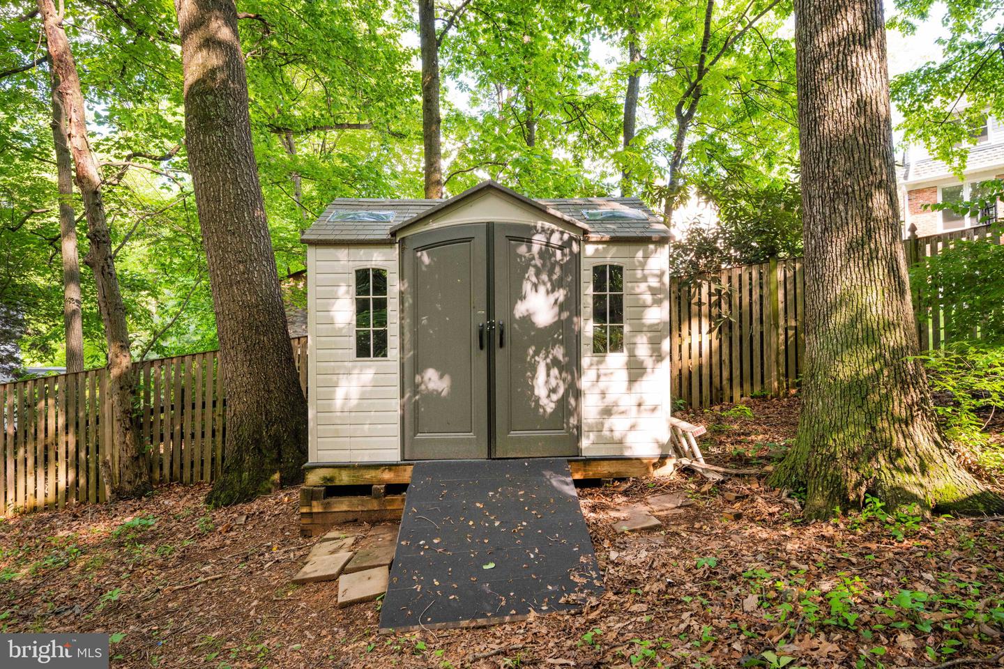 7 Whippoorwill Ct