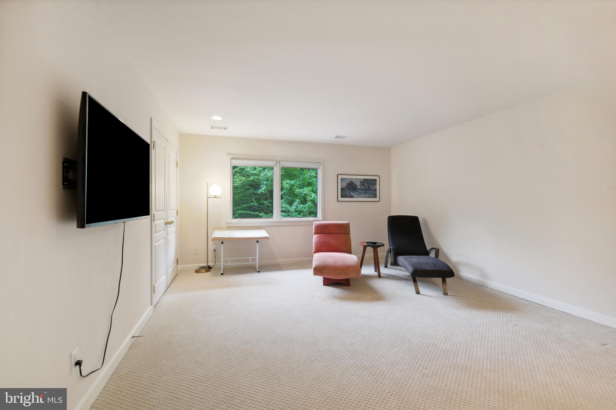 7005 NATELLI WOODS LN