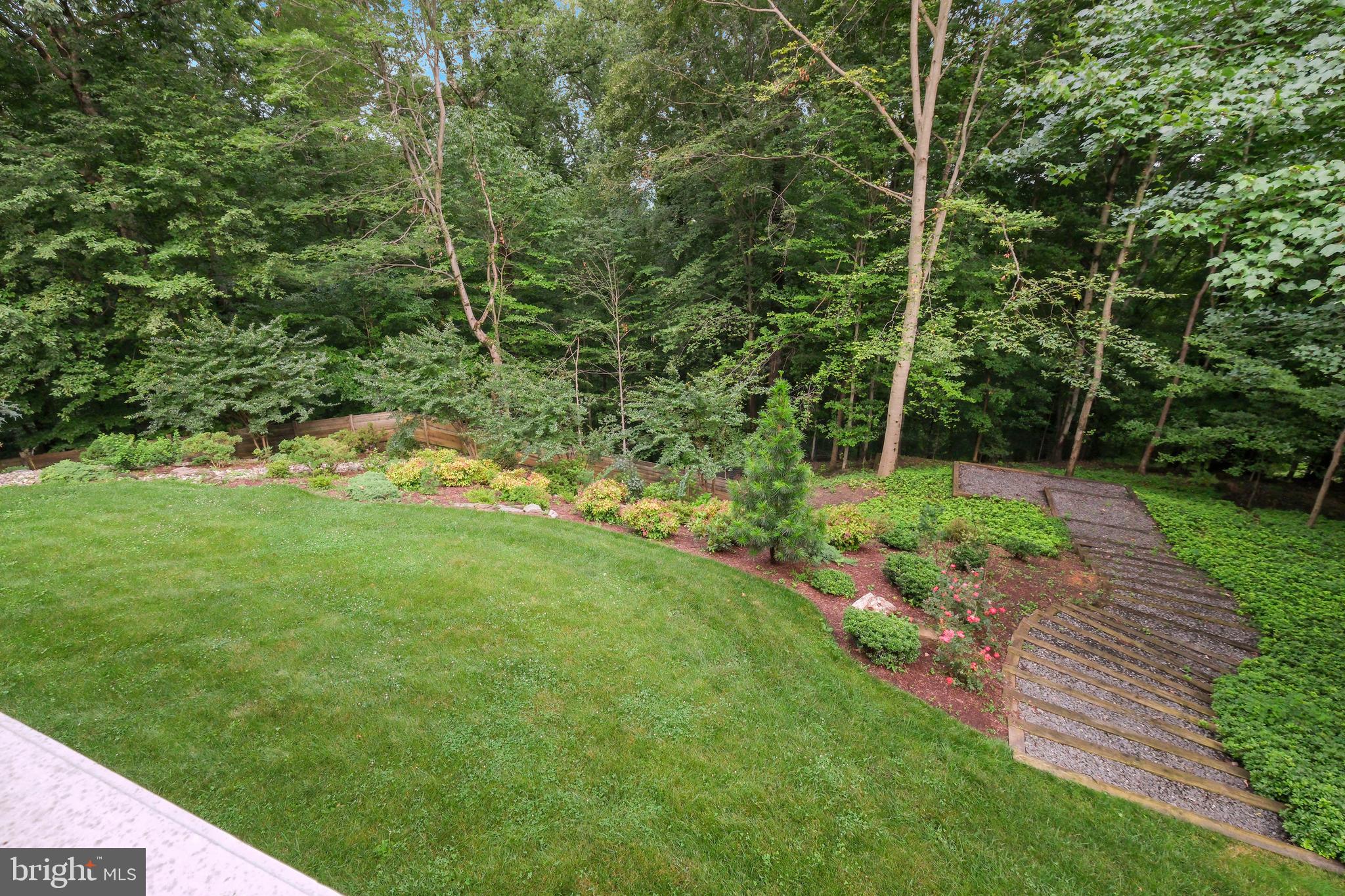 7005 NATELLI WOODS LN