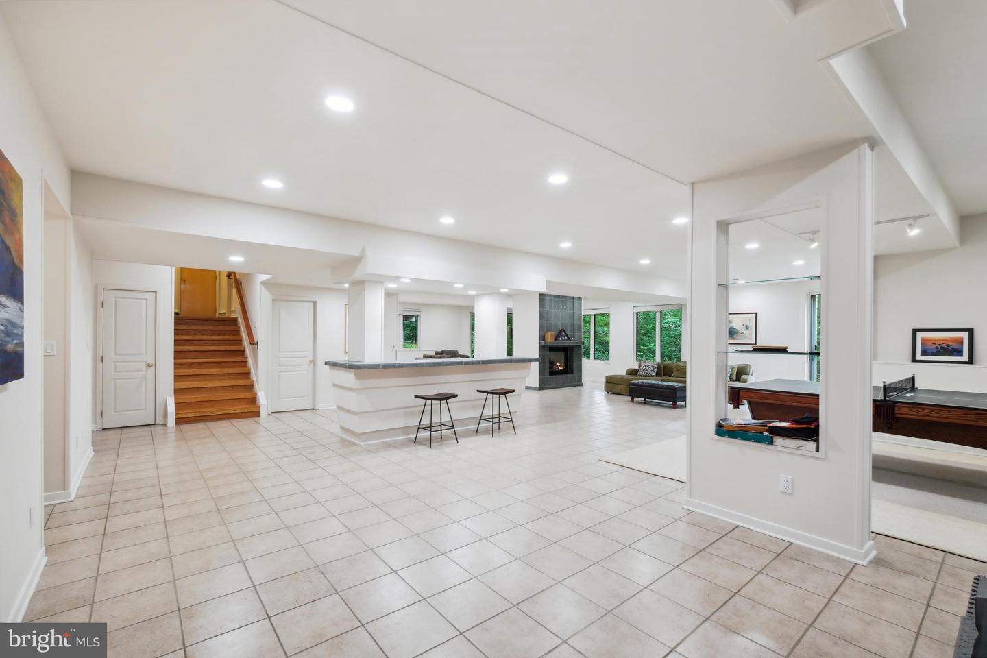 7005 Natelli Woods Ln