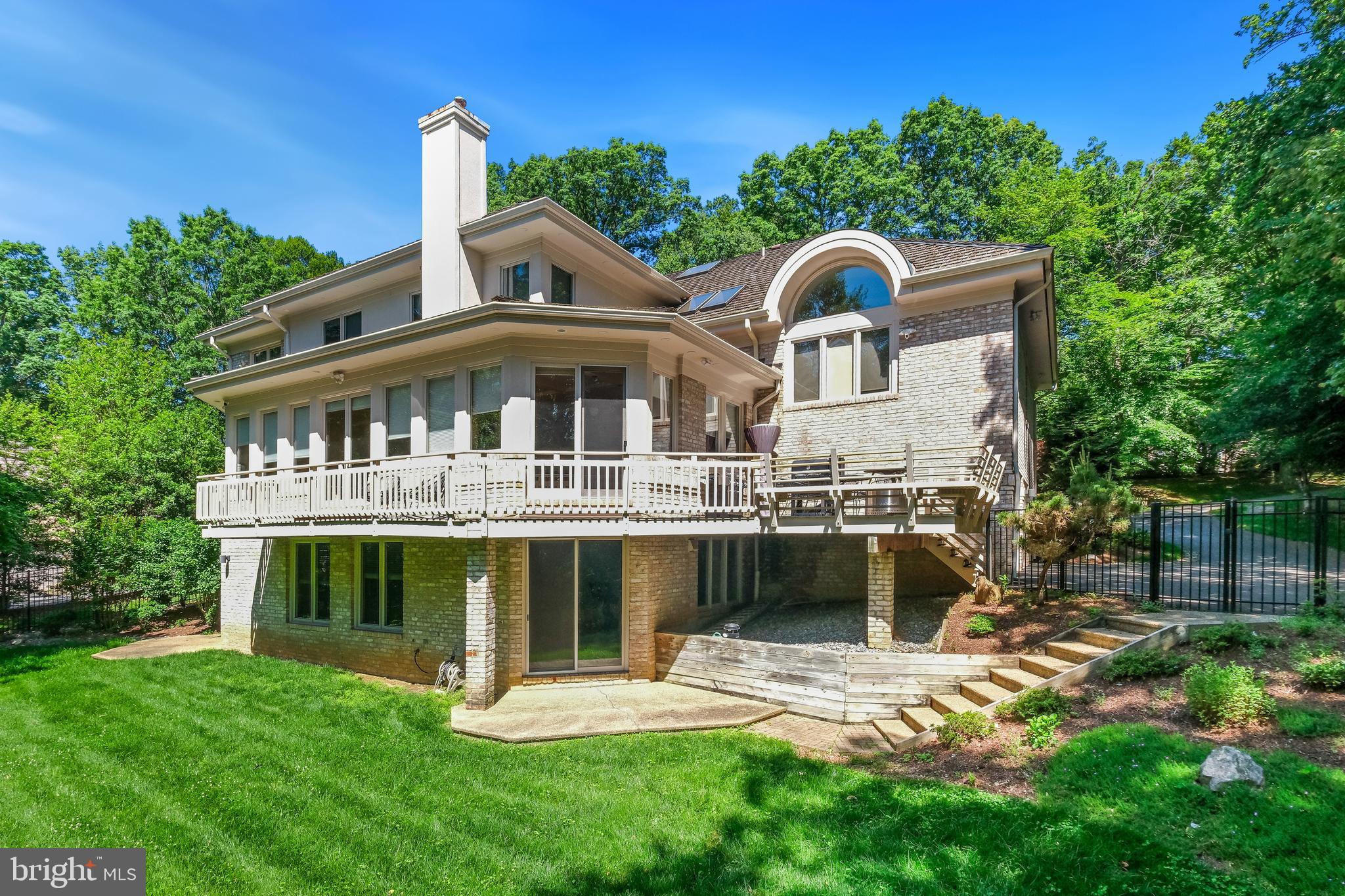 7005 NATELLI WOODS LN