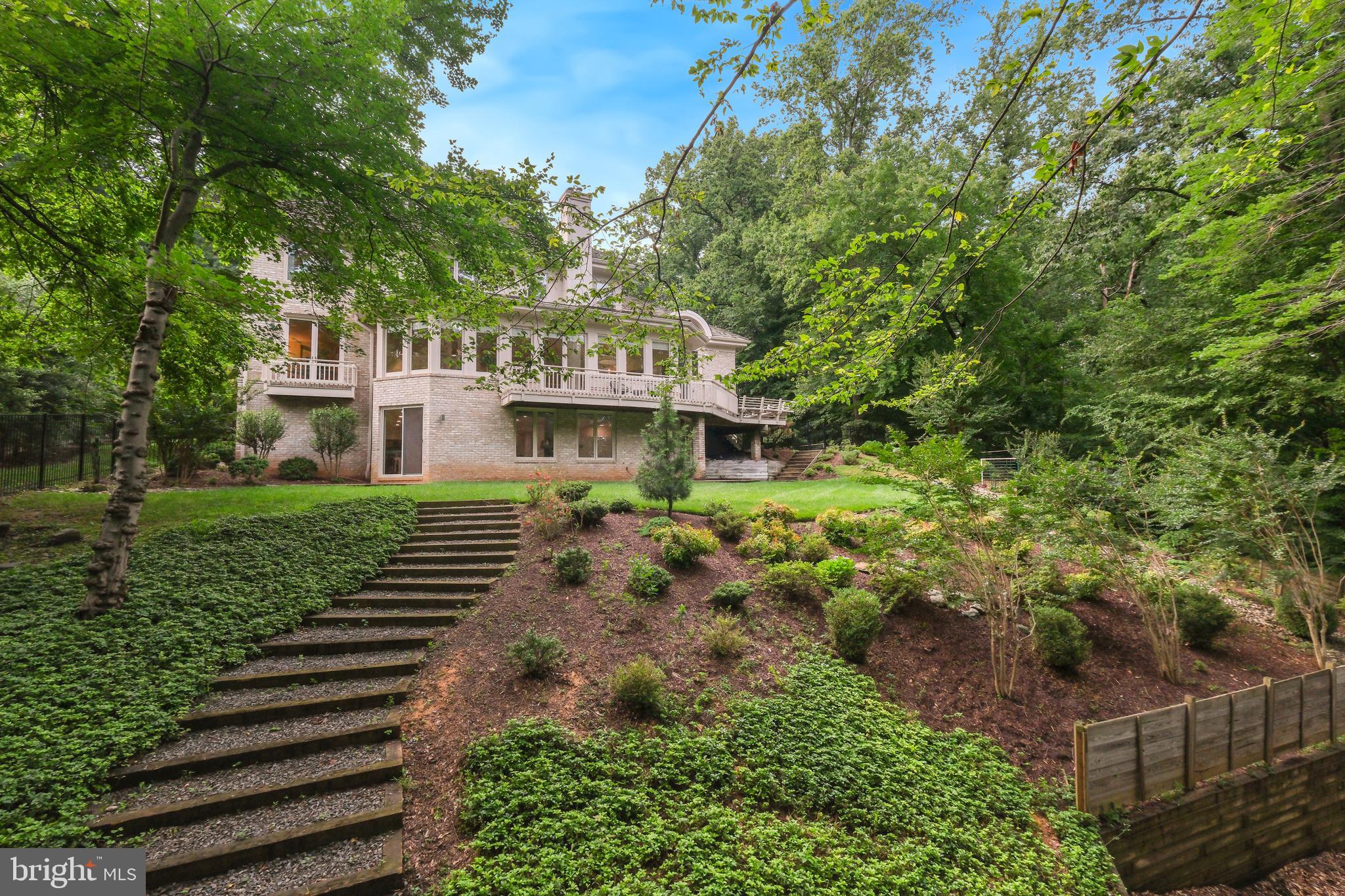 7005 NATELLI WOODS LN