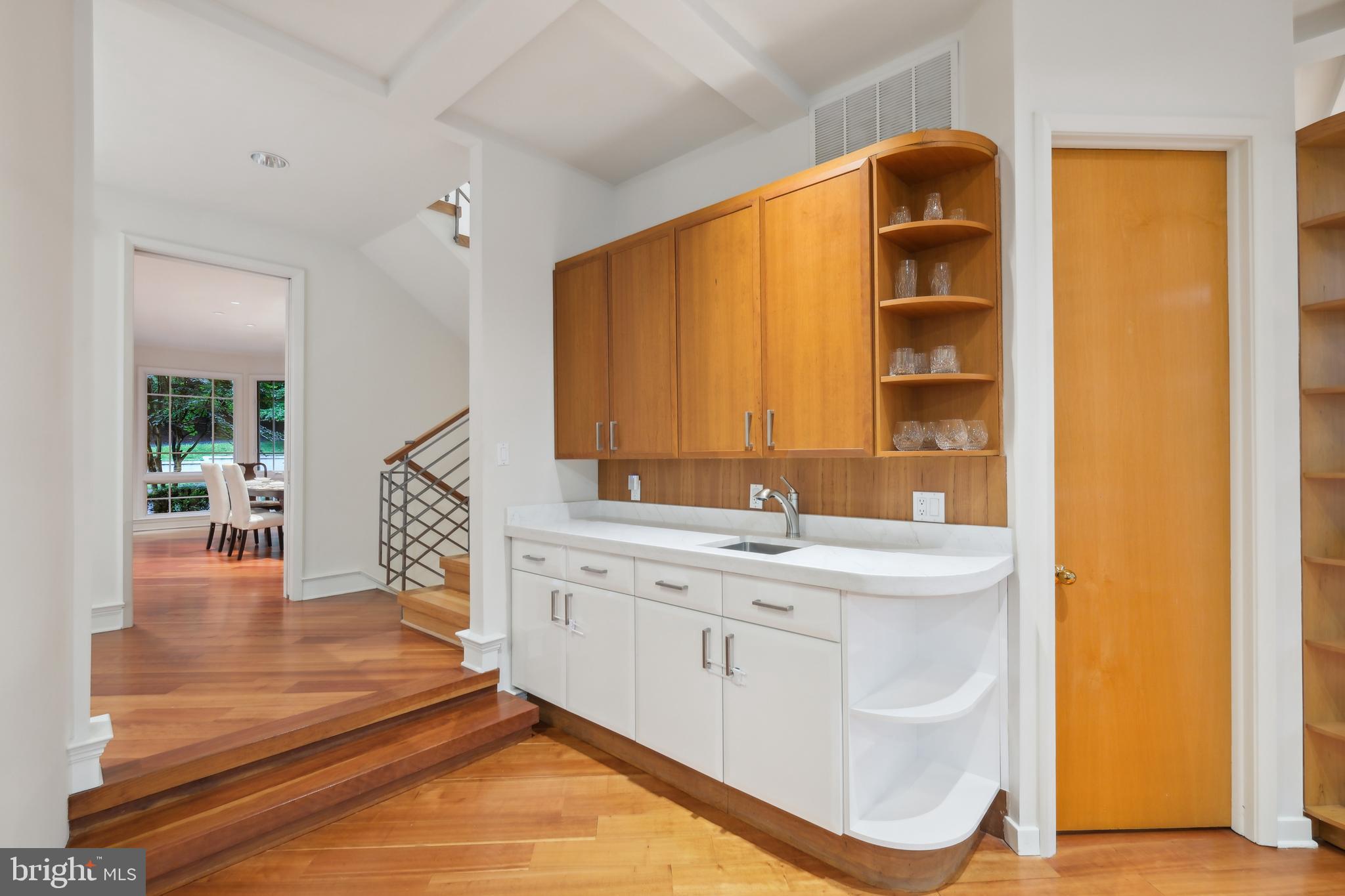 7005 NATELLI WOODS LN