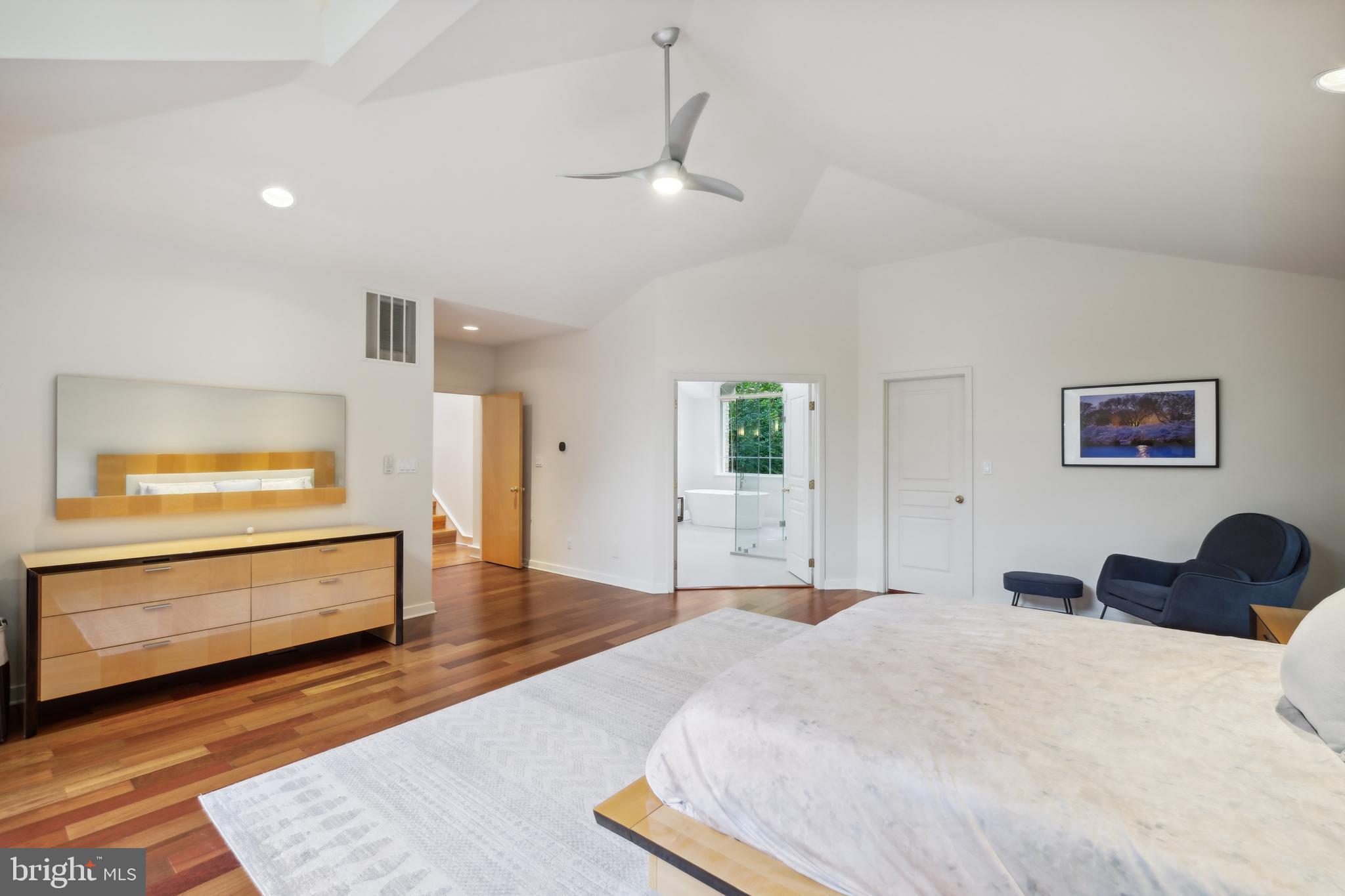 7005 NATELLI WOODS LN