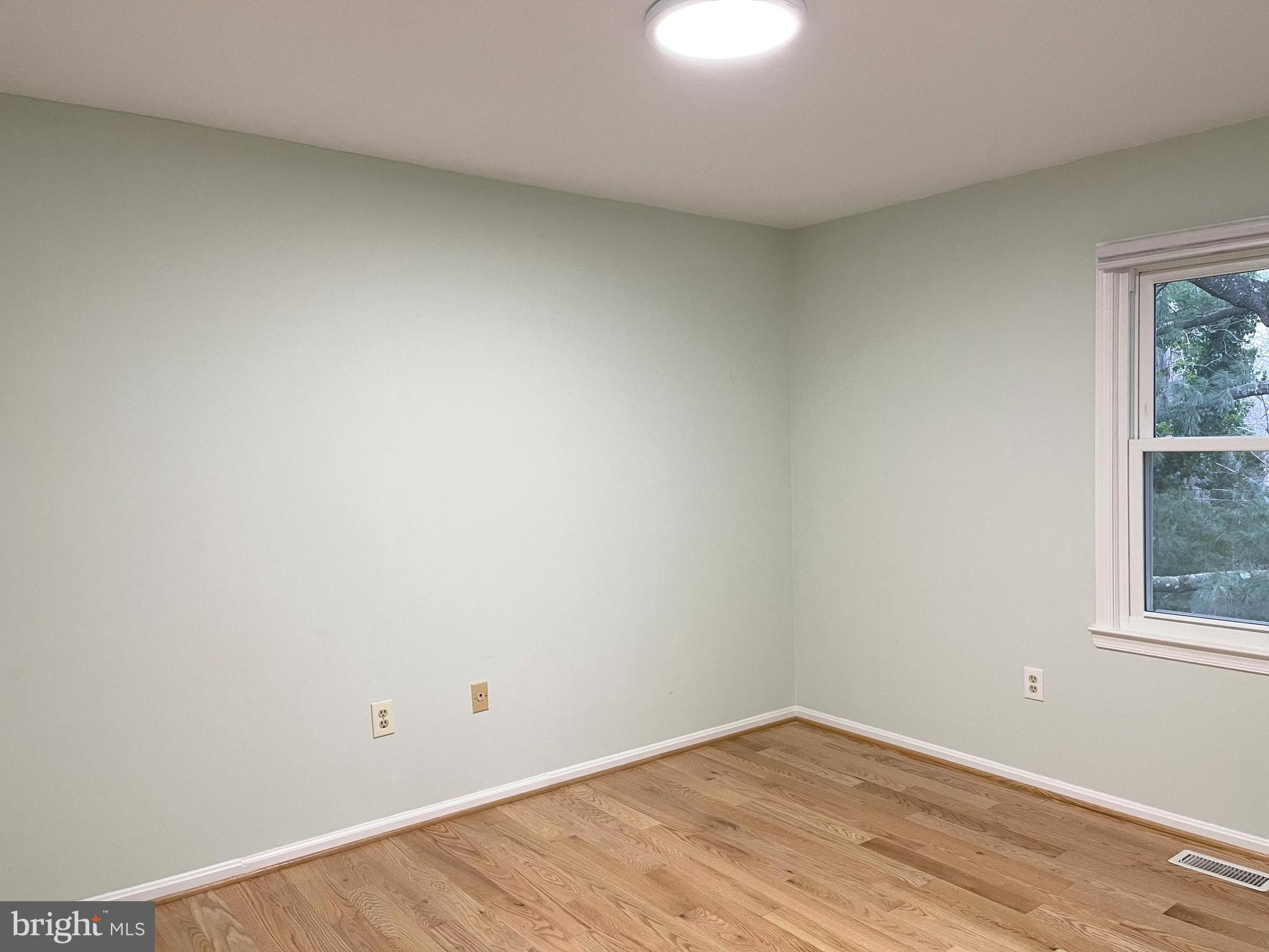 11019 CANDLELIGHT LANE 11019