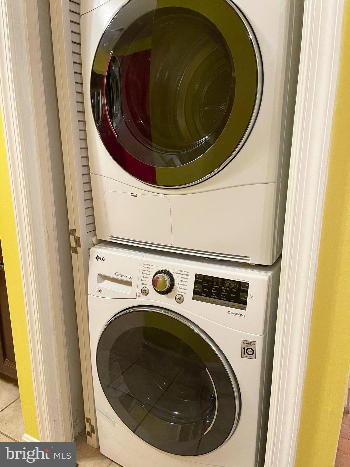 11019 CANDLELIGHT LANE 11019