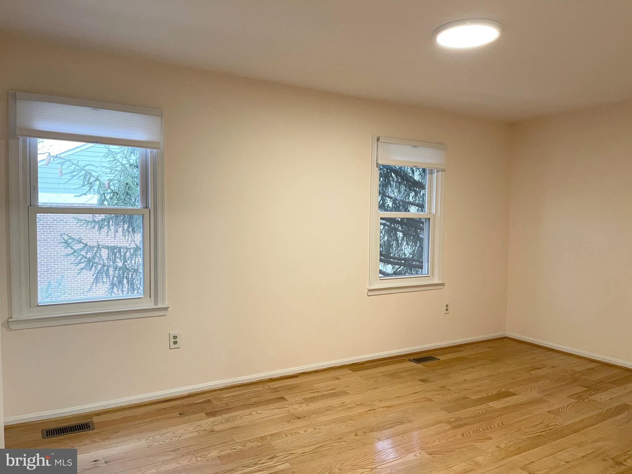 11019 CANDLELIGHT LANE 11019