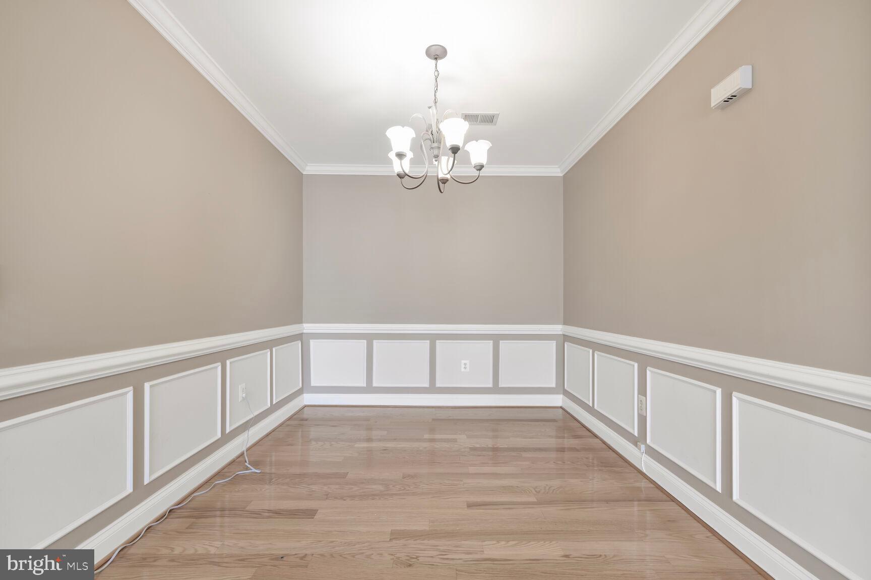 305 REDLAND BLVD #303