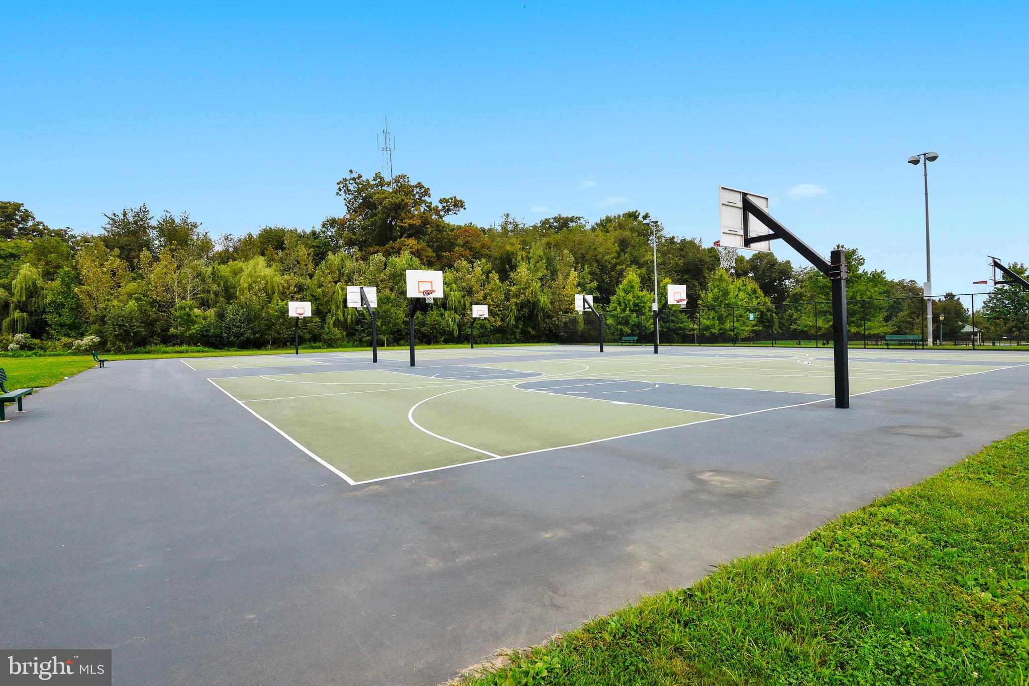 305 REDLAND BLVD #303