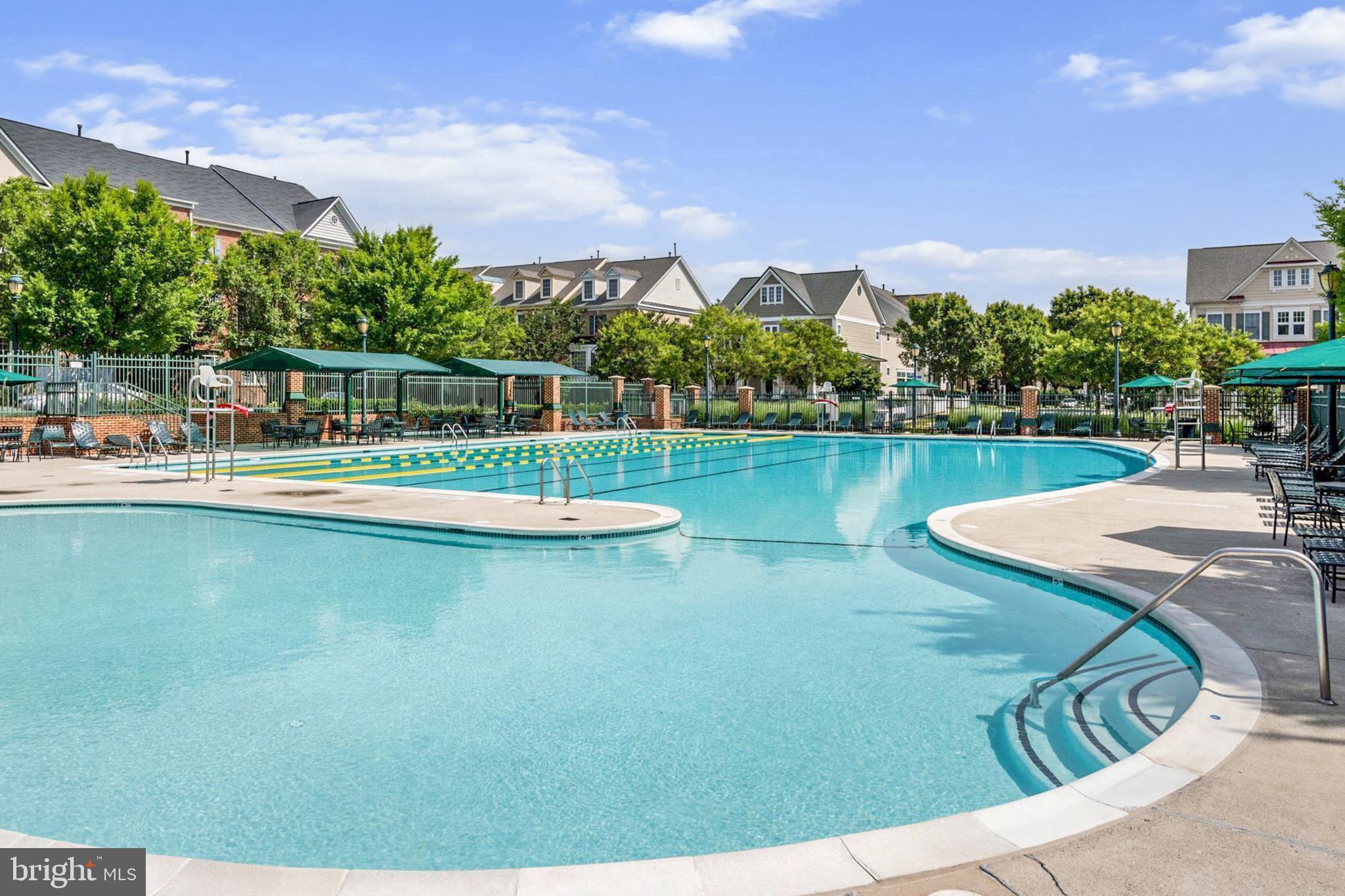 305 REDLAND BLVD #303