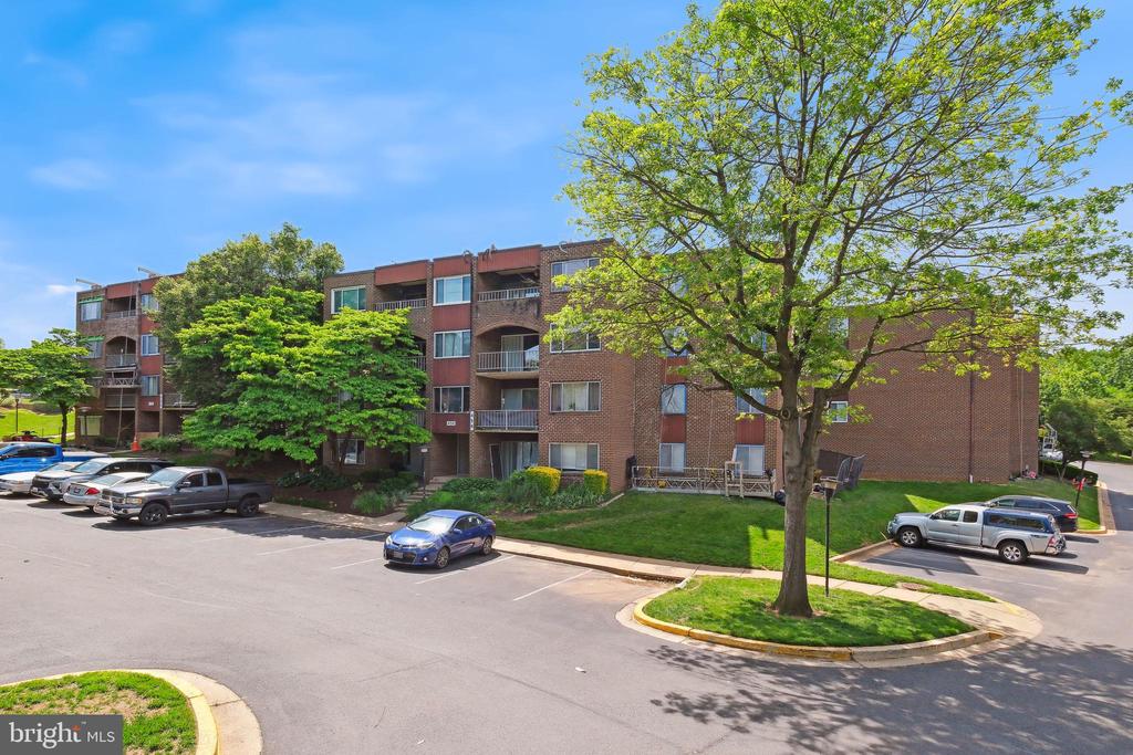 458 Girard #104 St