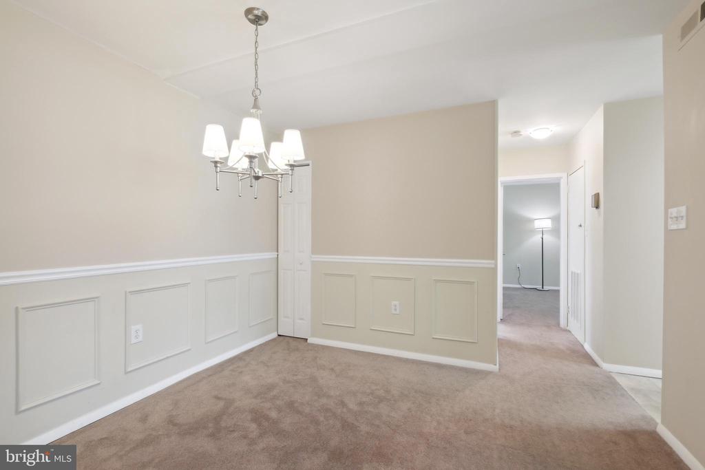 458 Girard #104 St