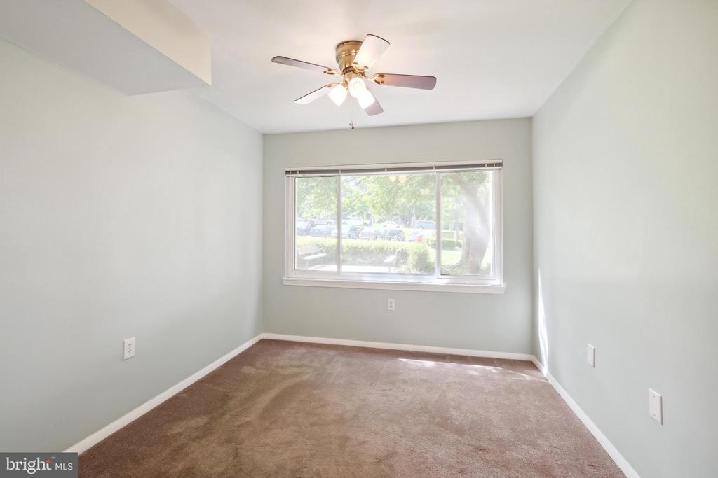 458 Girard #104 St