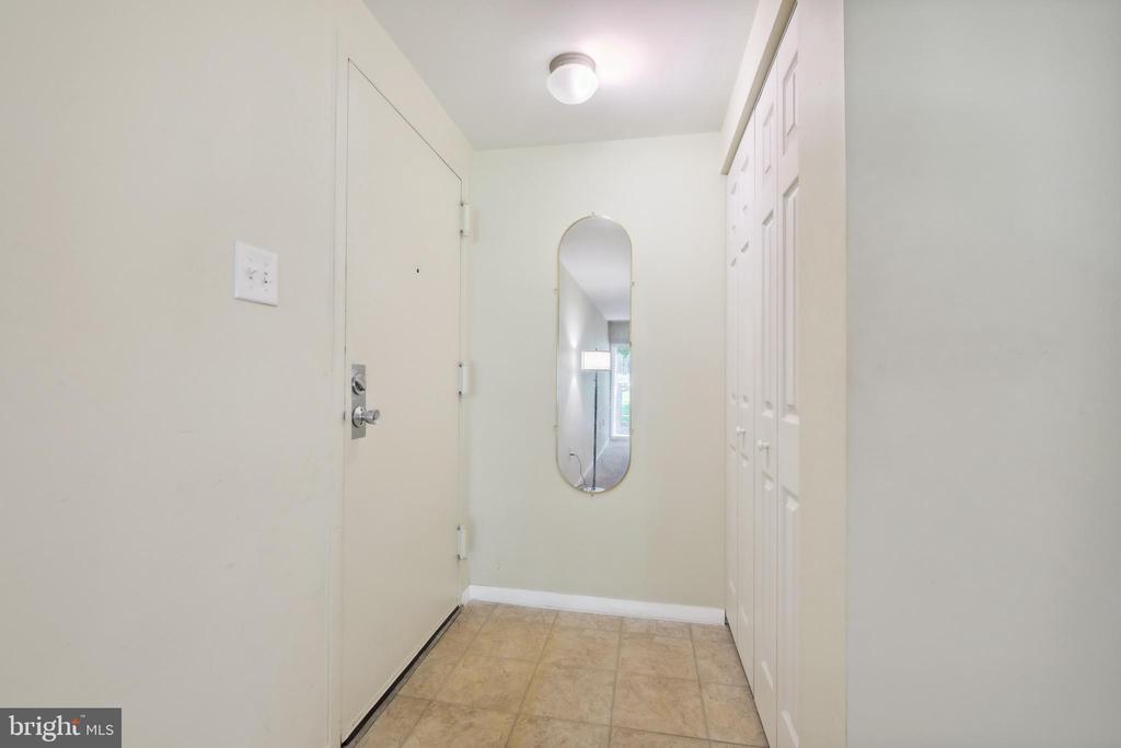458 Girard #104 St
