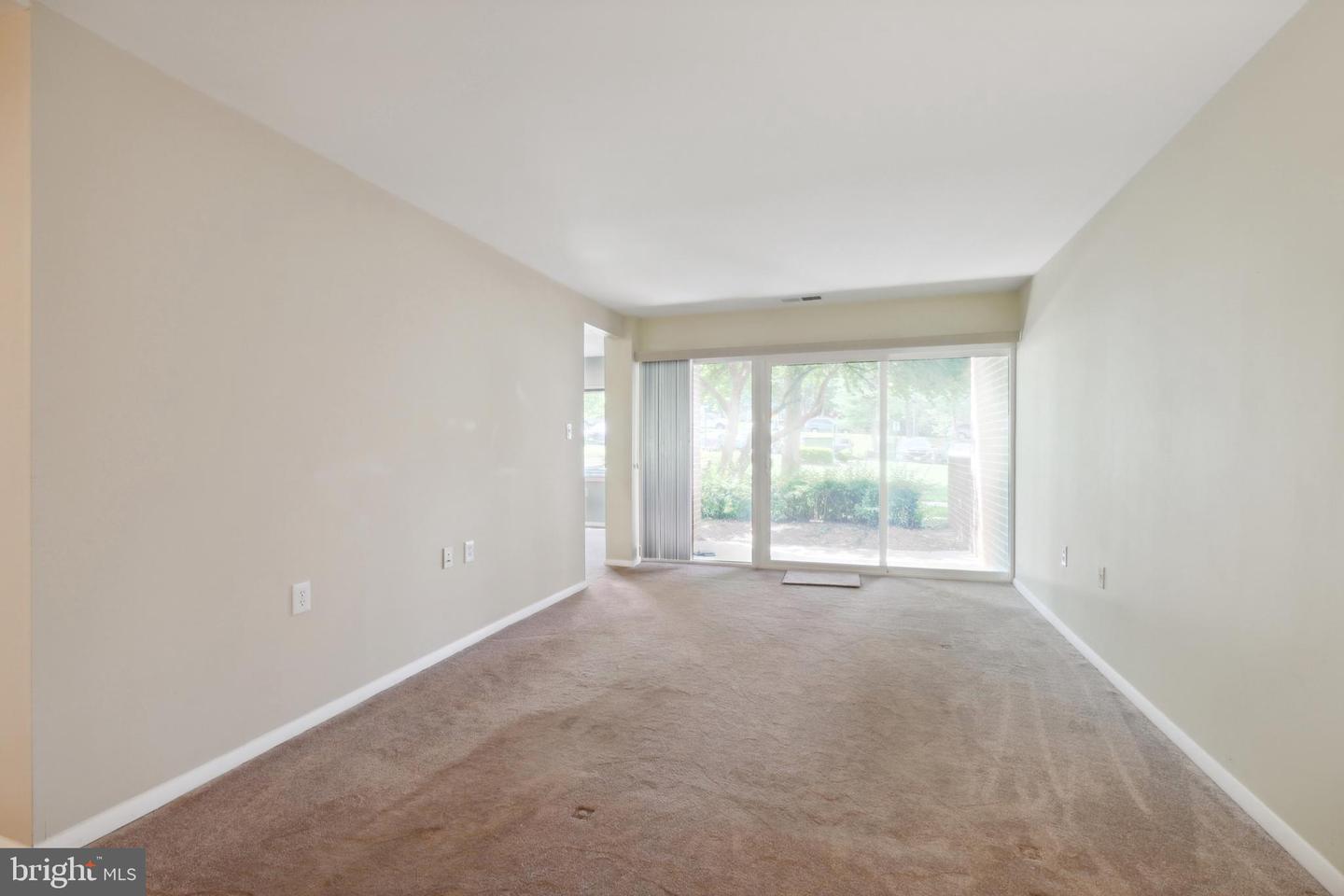 458 Girard #104 St