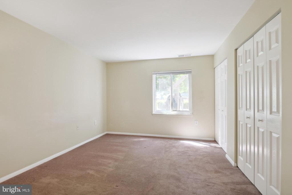 458 Girard #104 St