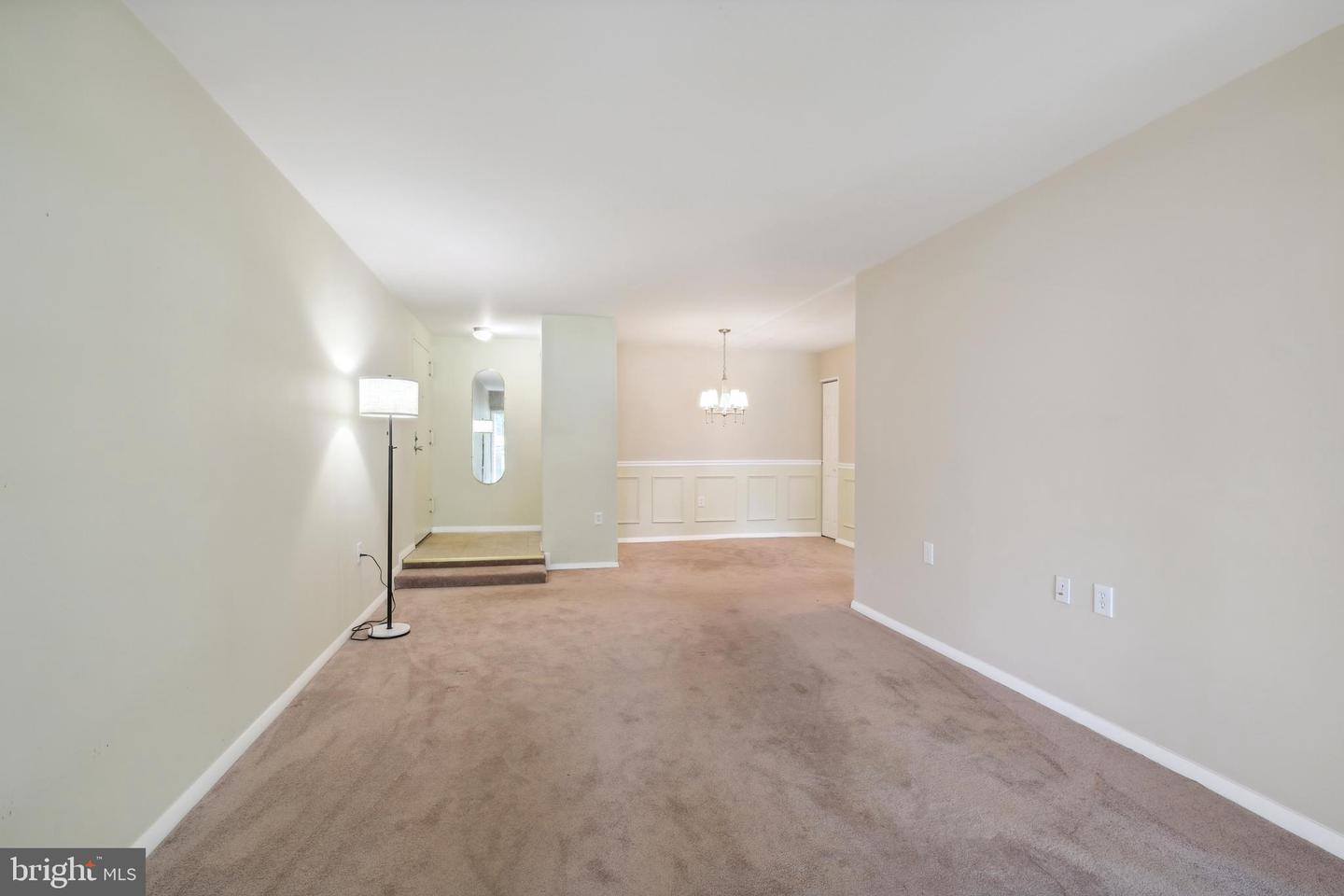 458 Girard #104 St