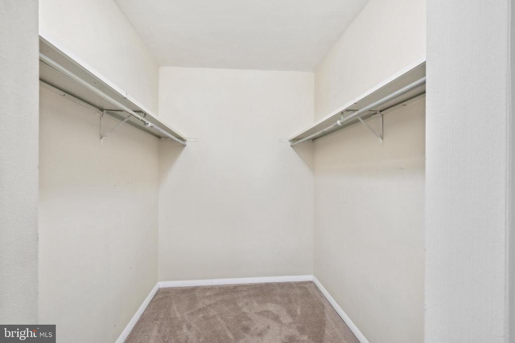 458 Girard #104 St