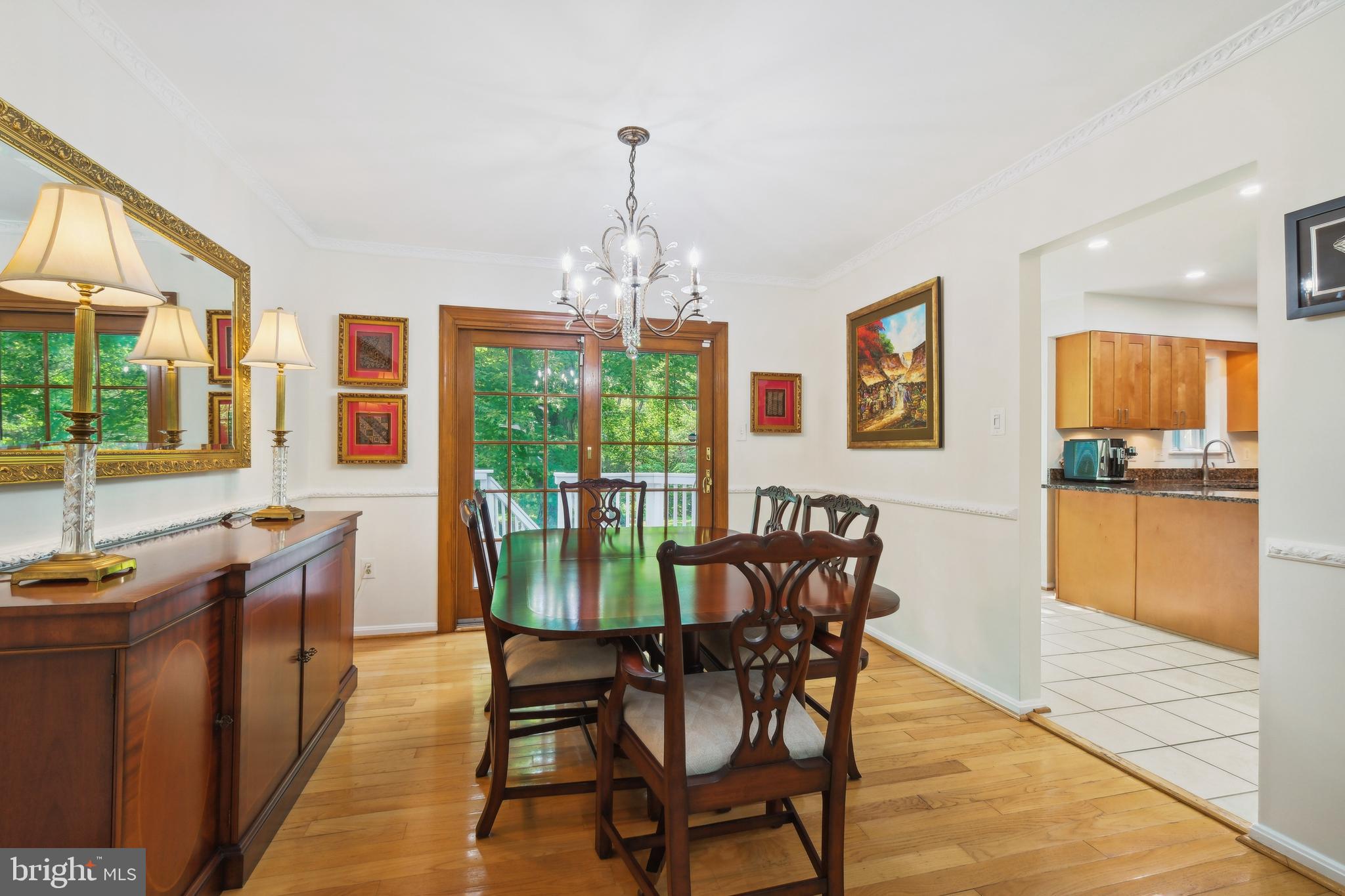 10104 COLEBROOK AVE