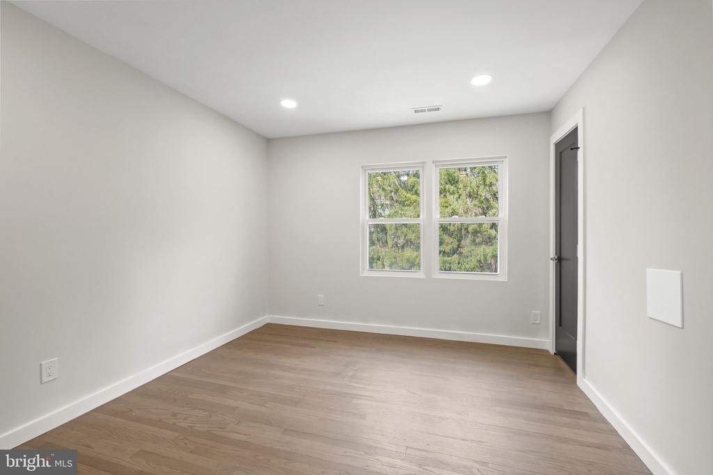 6509 TILDEN LN