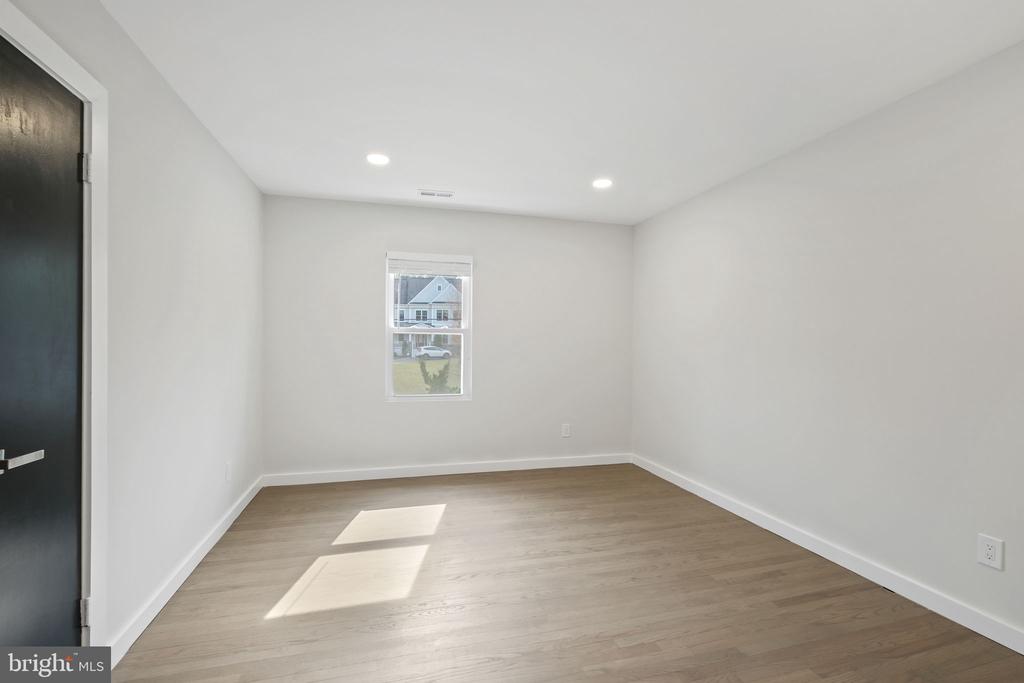 6509 TILDEN LN