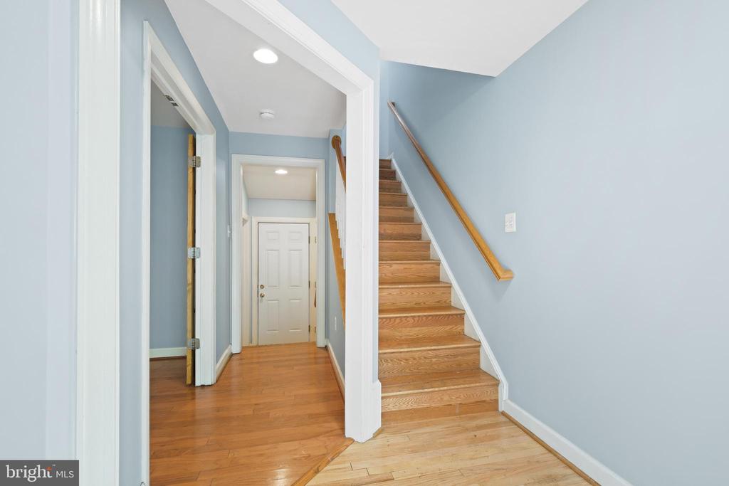 10728 Horde St